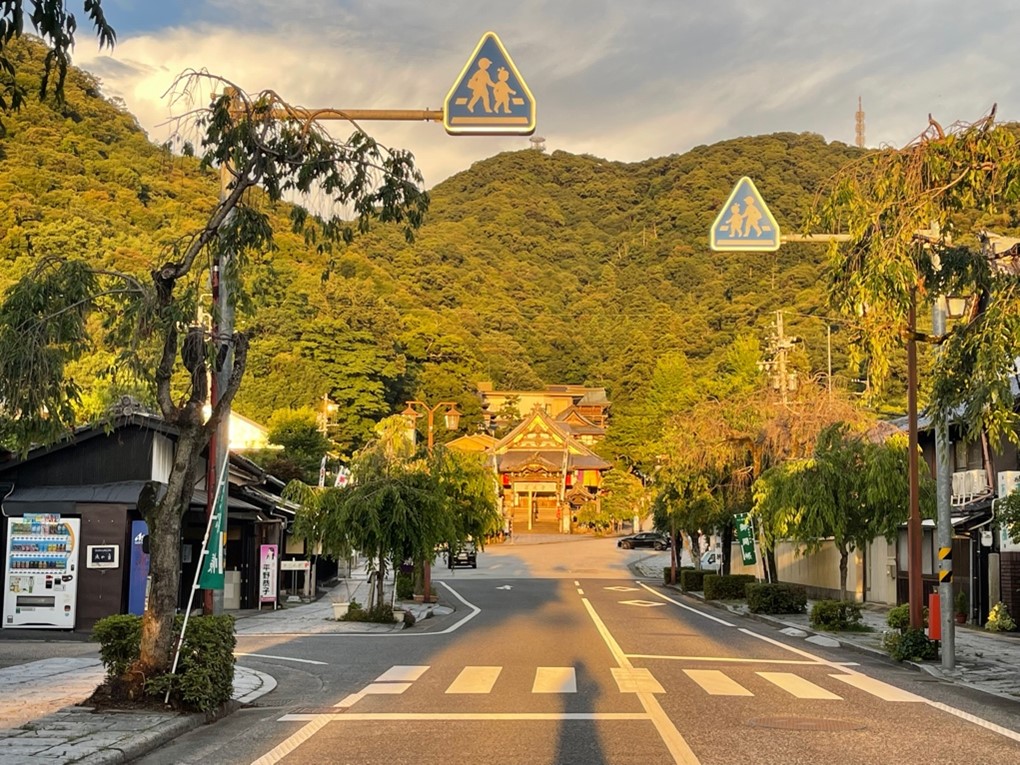 OCOSプロジェクト「伊奈波神社参道復活へ！古民家で天むす＆フォーの店をオープンさせたい！」リリースしました