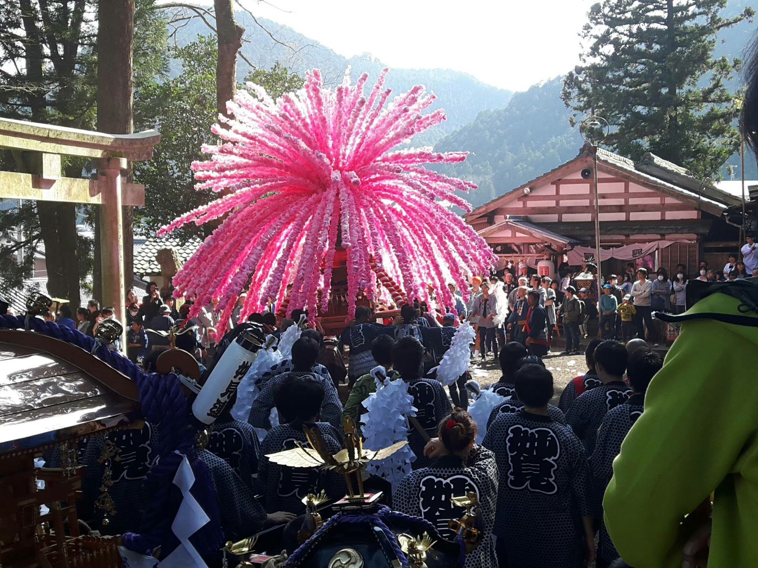 OCOSプロジェクト「飛騨金山祭りのシンボルお神輿を大改修　西暦901年創建の神社のお祭りを次の世代につなげたい！」をリリースしました
